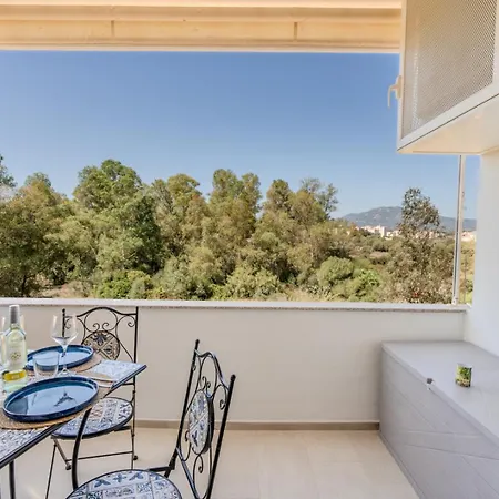 Luxury In Olbia, Terrazza & Cinema Όλμπια