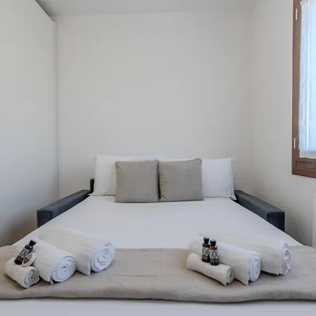 Luxury In Olbia, Terrazza & Cinema Όλμπια