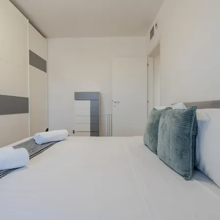 Διαμέρισμα Luxury In Olbia, Terrazza & Cinema *
